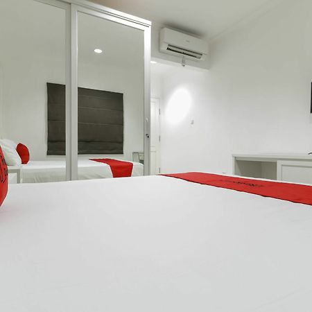 Reddoorz Plus @ Setiabudi Barat Jakarta Exteriör bild
