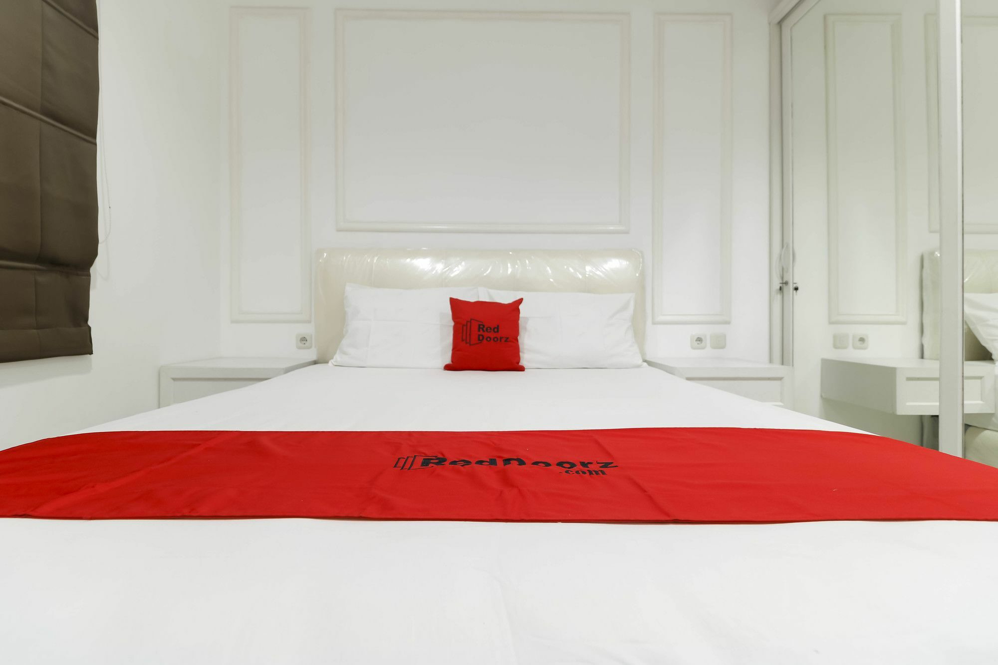 Reddoorz Plus @ Setiabudi Barat Jakarta Exteriör bild