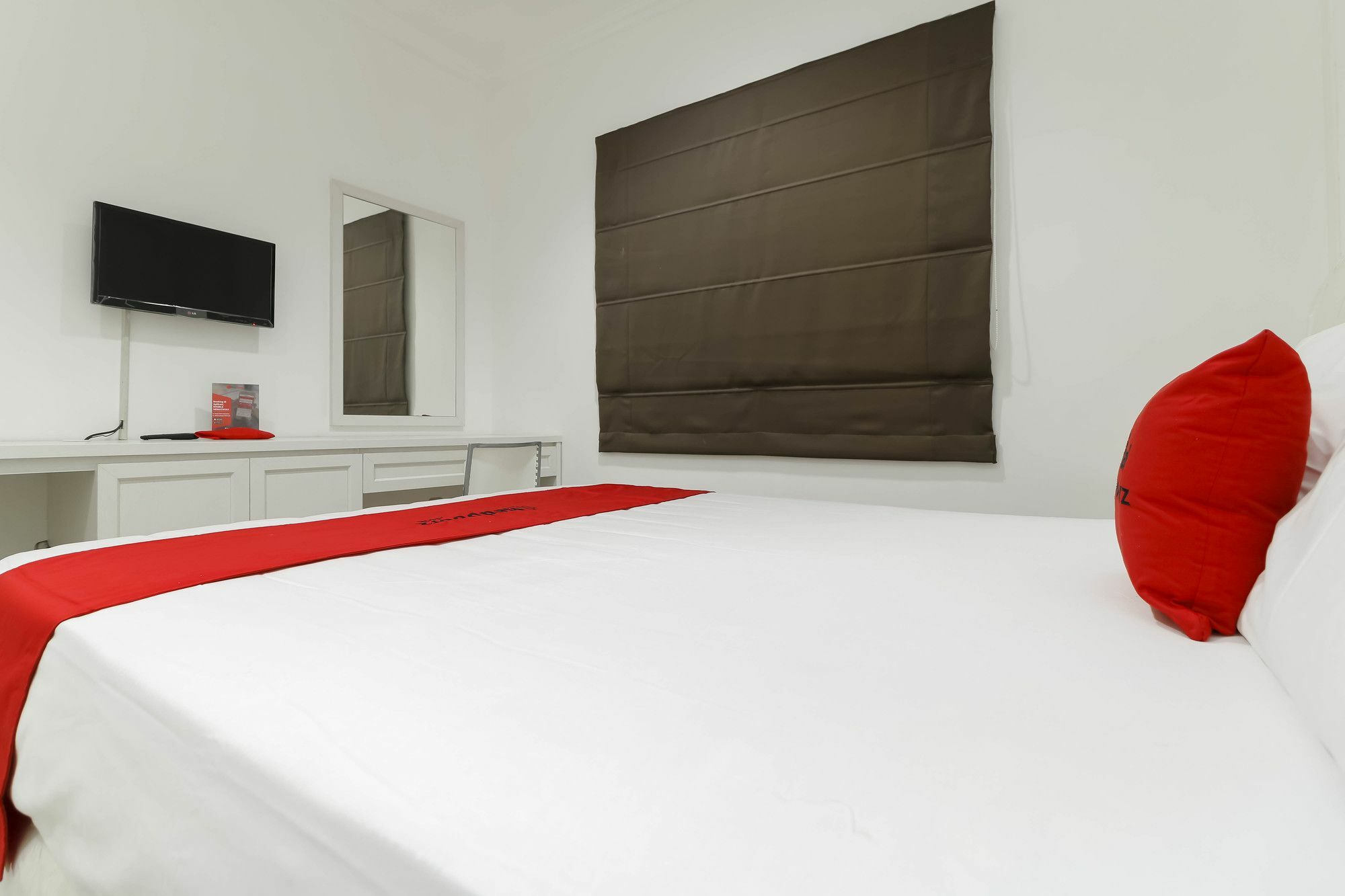 Reddoorz Plus @ Setiabudi Barat Jakarta Exteriör bild