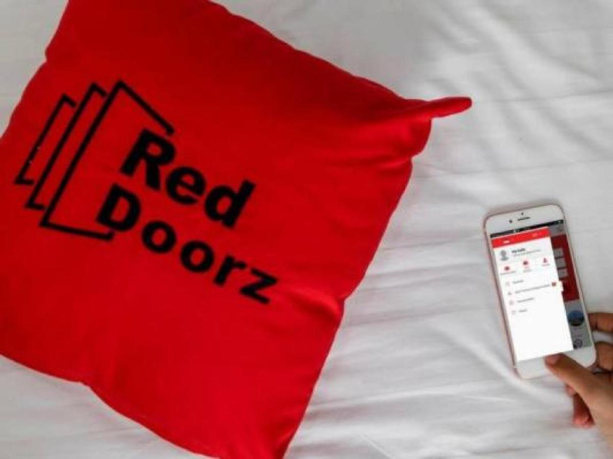Reddoorz Plus @ Setiabudi Barat Jakarta Exteriör bild